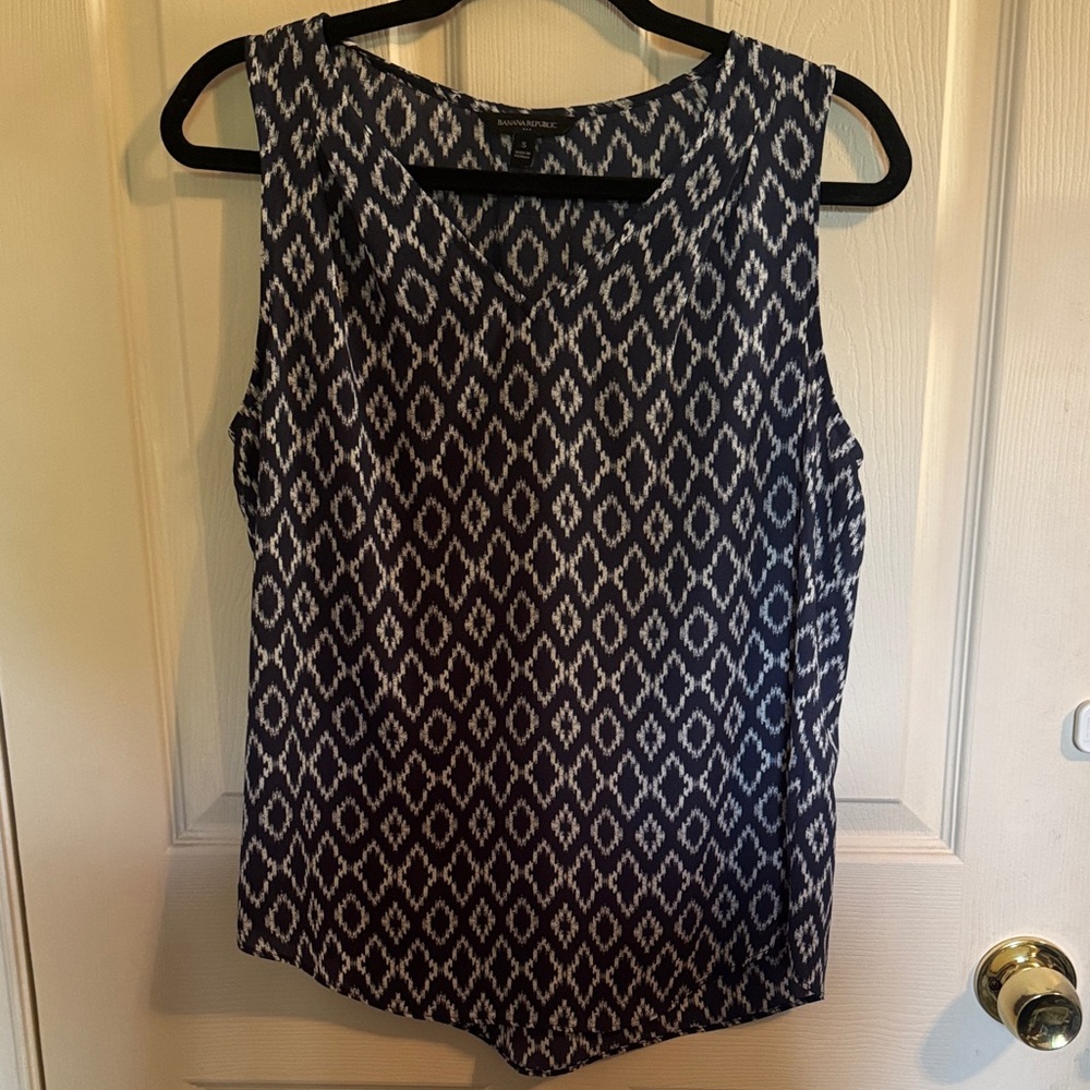 Banana Republic Navy and White Geometric Tank Top